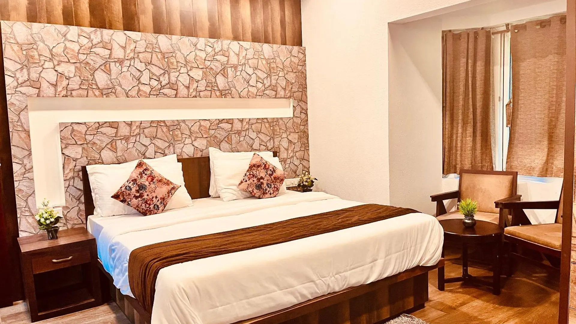 The Raarees Mist Resort, Munnar - Nested In Nature'S Lap 4*,
