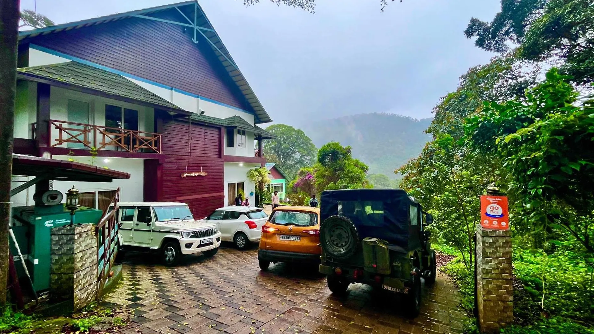 The Raarees Mist Resort, Munnar - Nested In Nature'S Lap Hotel
