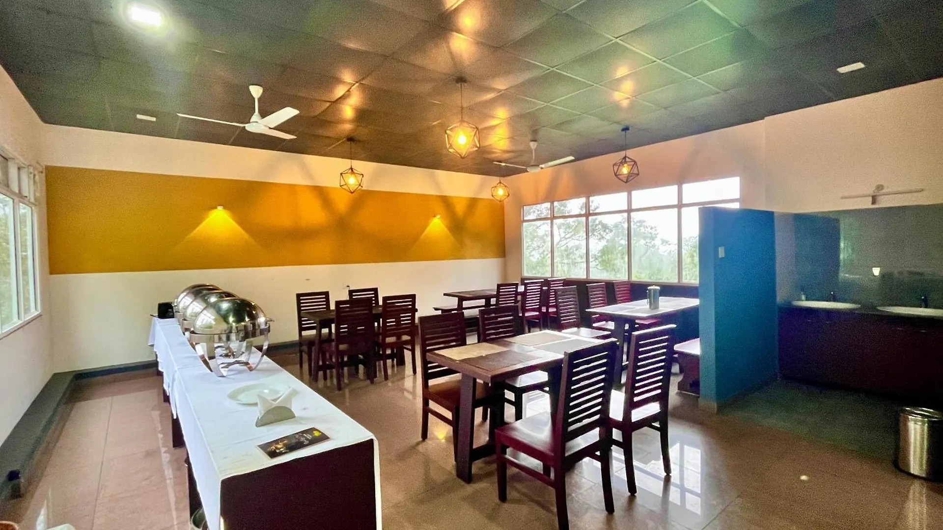 The Raarees Mist Resort, Munnar - Nested In Nature'S Lap