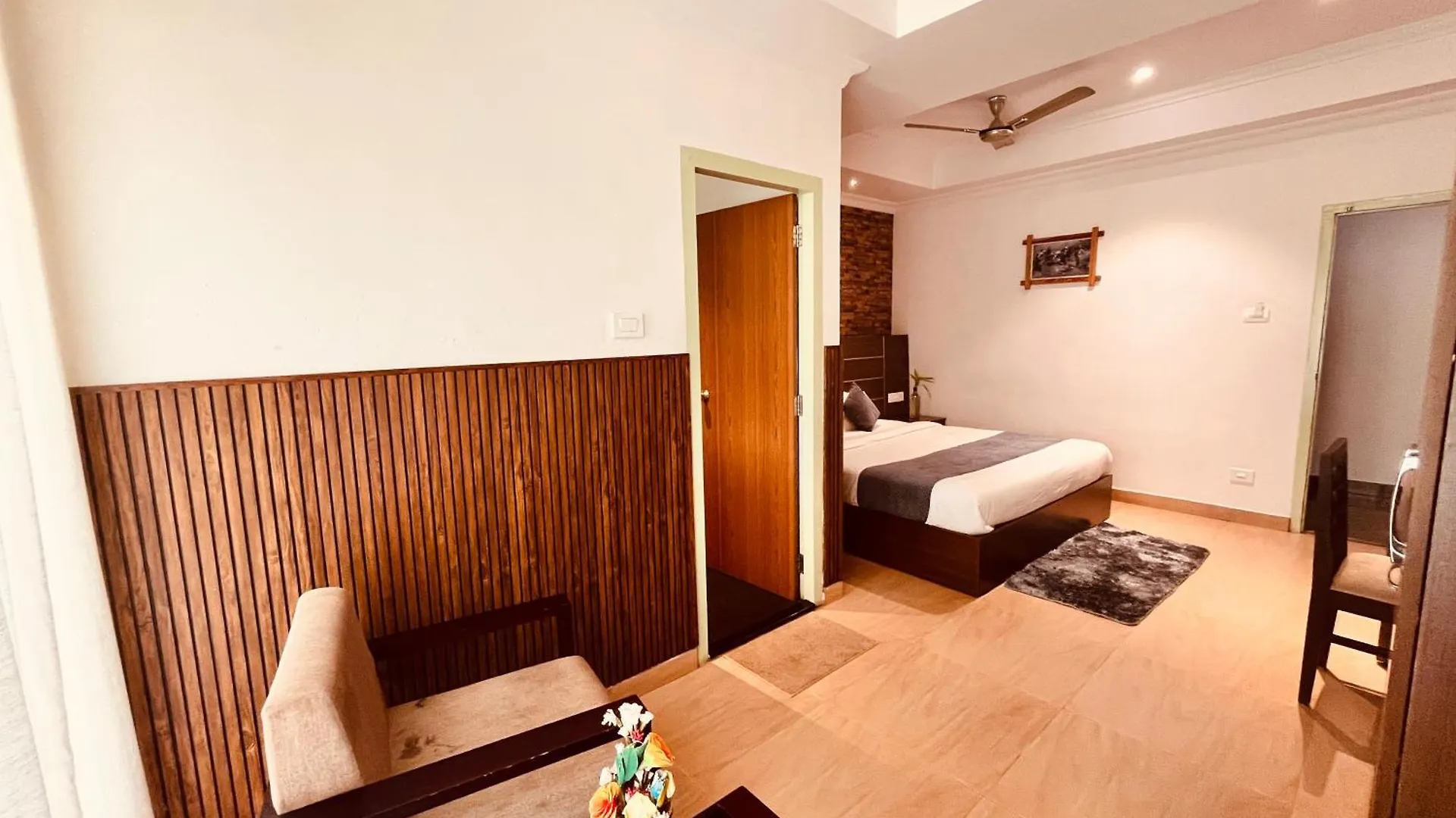 Hotel The Raarees Mist Resort, Munnar - Nested In Nature'S Lap